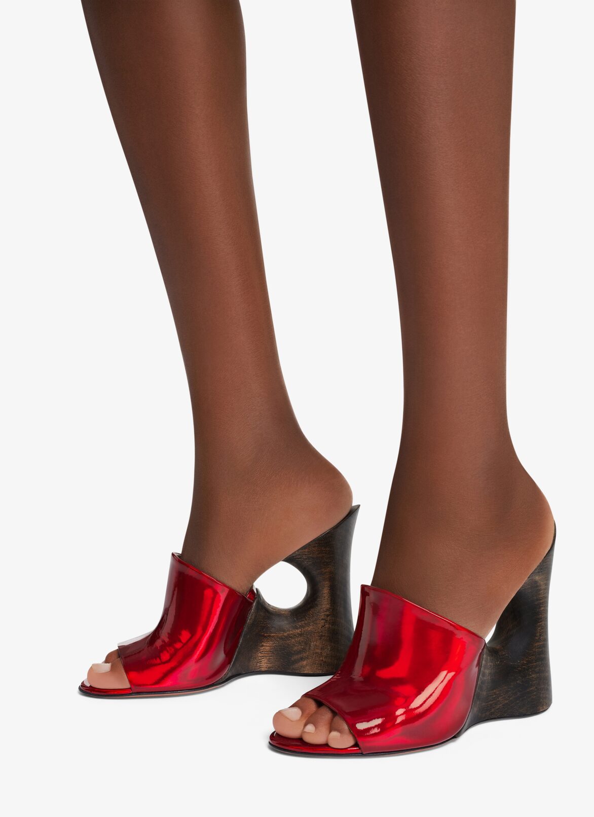 WOODEN HEEL SCULPTURE ALAÏA REFLEX RED WOODEN HEEL SCULPTURE